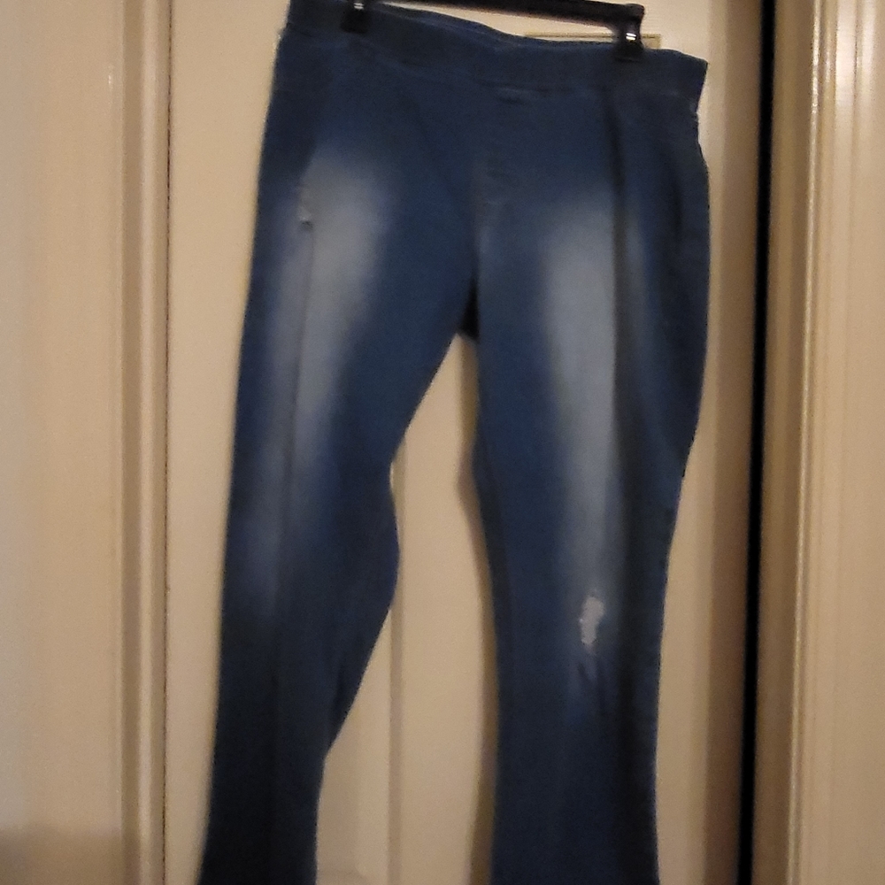Woman pull on jeans